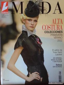 Coleccionismo de revistas: LECTURAS, ALTA COSTURA, PRIMAVERA VERANO 2002(PRECIO MUY ESPECIAL COMPRA VARIAS REVISTAS)
